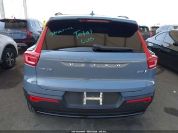 Volvo XC40 2023 Volvo XC 40 B5 Ultimate Dark Theme 2023 2.0l 2.0 Benzyna 247KM, zdjęcie 4