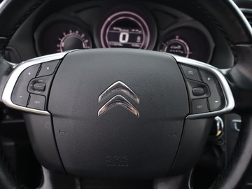 Citroen C4 II Hatchback 5d Facelifting 1.2 PureTech 130KM 2016 Citroen C4 1.2 PureTech, Salon Polska, Serwis ASO, zdjęcie 17