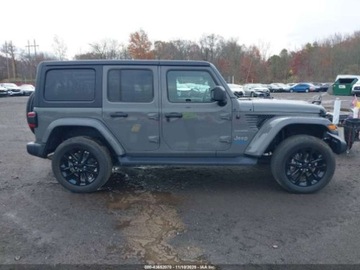 Jeep Wrangler IV 2022 Jeep Wrangler 4XE Unlimited Sahara 2022 2.0L 2.0 Hybryda 270KM, zdjęcie 6