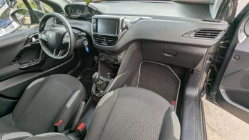 Peugeot 208 I Hatchback 5d Facelifting 1.2 PureTech 82KM 2016 Peugeot 208 1.2i 82PS OPŁACONY Bezwypadkowy, zdjęcie 16