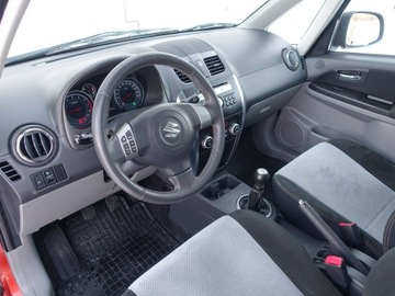 Suzuki SX4 I Hatchback Facelifting 1.6 VVT 120KM 2010 Suzuki SX4 1.6, zdjęcie 12