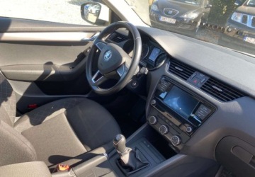 Skoda Octavia III Kombi Facelifting 1.0 TSI 115KM 2019 Skoda Octavia Samochod z gwarancja Benzyna 115KM, zdjęcie 9