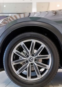 Lexus LBX 1.5 Hybrid 136KM 2024 Lexus LBX 1.5 Hybrid Elegant 1.5 Hybryda 136KM, zdjęcie 31