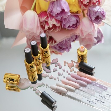 ЛИСА. Tonal Cover Base 006 резиновая база для ногтей розовая 30мл