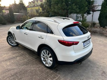 Infiniti QX70 3.7 V6 320KM 2017 Infiniti QX70 S Premium 3.7 V6 320KM | PO REMONCIE, zdjęcie 20