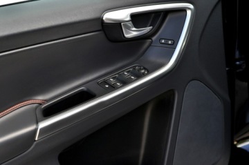 Volvo XC60 I SUV Facelifting 2.0 D3 136KM 2014 Volvo XC 60 Ocean Race LiFT 2,0 D3 5-Cilindrów, zdjęcie 16