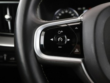 Volvo XC60 II Crossover Plug-In 2.0 T8 Twin Engine Plug-in Hybrid 390KM 2021 Volvo XC 60 PHEV 4x4 skóry el. fotele z, zdjęcie 34