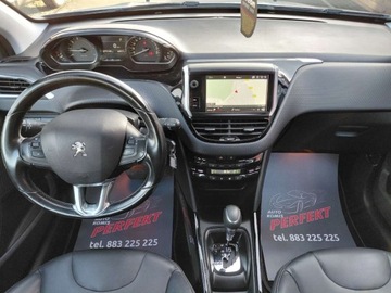 Peugeot 2008 I SUV Facelifting 1.2 PureTech 110KM 2017 Peugeot 2008 Automat Navi Klimatronik PDC Alu 1.2 Benzyna 110KM, zdjęcie 16