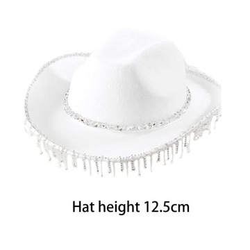 Zachodni kapelusz kowbojski z brokatem i frędzlami z kryształkami. Zachodni kapelusz kowbojski w kolorze białym