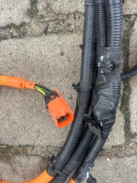 MG-ZS 2020 SUV ПЕРЕДНЯЯ ЗАРЯДНАЯ ТОЧКА С ПРАВЫМ рулем OEM 10803318/ ELS5V12M