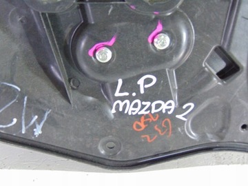 ZVEDÁK OKNO LEVÝ PŘEDNÍ MAZDA 2 14R DJ