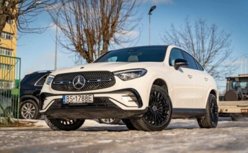 Mercedes GLC C254/X254 Coupe 2.0 300 258KM 2023 Mercedes-Benz GLC Mercedes-Benz Klasa GLC 300 4Matic 2.0 258KM 2.0 Benzyna, zdjęcie 1