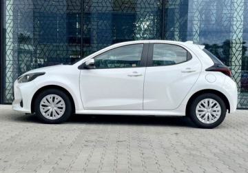 Toyota 2023 Toyota Yaris Yaris 1.5 125KM Comfort FV23 Pelen serwis ASO 1 wlascicie, zdjęcie 3