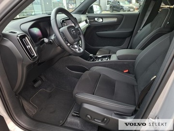 Volvo XC40 Crossover Facelifting 2.0 B4 197KM 2025 Volvo XC 40 XC40 B4 Plus Dark aut Pakiet CLIMATE H, zdjęcie 15