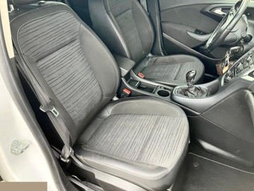 Opel Astra J GTC 1.4 Turbo ECOTEC 140KM 2016 Opel Astra 1.4 Turbo Color Edition 140KM 2016r Możliwy transport pod dom!, zdjęcie 20