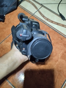 Камера SONY CCD-F555E, интересная комплектация, дефект.