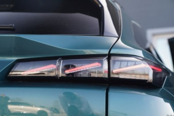 Peugeot 308 III SW Plug-In 1.6 Hybrid 225KM 2023 Peugeot 308 GT LINE blis SKORA nawi FULL LED kame, zdjęcie 26