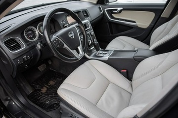 Volvo V60 I Kombi 1.6 T4 180KM 2012 Volvo V60 1.6T 180KM Summum ! Full Opcja Super !, zdjęcie 6