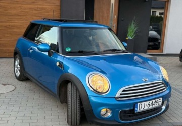 Mini One II Hatchback Facelifting 1.6 98KM 2012 MINI ONE Mini One 1600 ei szyberdach Klimatyzacja 1.6 Benzyna 98KM, zdjęcie 3