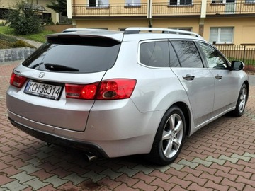 Honda Accord VIII Kombi 2.0 VTEC 156KM 2012 Honda Accord KlimaTronik, Grzane Fotele, el., zdjęcie 6