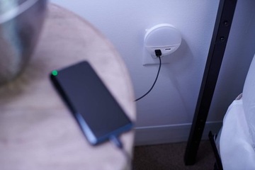 Светодиодная лампа OSRAM Ledvance 13 Вт, 2 порта USB