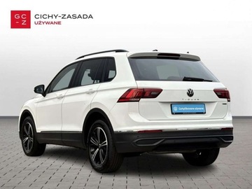 Volkswagen Tiguan II SUV Facelifting 2.0 TSI 190KM 2023 Volkswagen Tiguan Life, 2.0 TSI 190KM 4Motion, od reki 2.0 Benzyna 190KM, zdjęcie 2