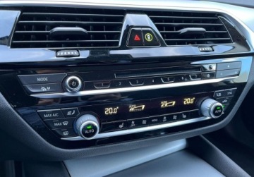 BMW Seria 5 G30-G31 Touring 520d 190KM 2019 BMW Seria 5 520d Vat Marza Skory Nawigacja Czujniki Kamera, zdjęcie 15