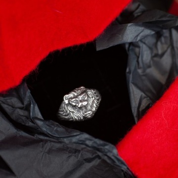 ОКИСЛЕННОЕ СЕРЕБРЯНОЕ КОЛЬЦО 925 ПРОБЫ, ПЕЧАТЬ ТИГРА