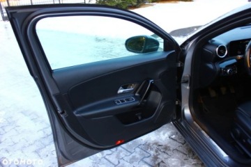 Mercedes Klasa A W177/V177 Hatchback 1.3 160 109KM 2020 Mercedes-Benz Klasa A Mercedes-Benz Klasa A 160 Style 1.3 Benzyna 109KM, zdjęcie 29