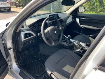 BMW Seria 1 F20-F21 Hatchback 5d 116i 136KM 2012 BMW Seria 1 KLIMATYZACJA NAWIGACJA PARKTRONIC TYL EL.SZYBY SERWISOWANA ORY, zdjęcie 4