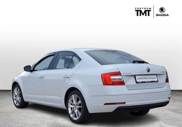 Skoda Octavia III Liftback Facelifting 2.0 TDI 150KM 2019 Skoda Octavia STYLE 2.0 TDI 150 KM Czujniki Tempomat LED 2.0 Diesel, zdjęcie 2