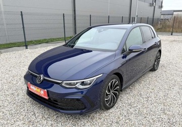 Volkswagen Golf VIII Variant 1.5 eTSI 130KM 2021 Volkswagen Golf 1.5 TSI R-Line 130 KM 2021r Warszawa 1.5 Benzyna, zdjęcie 2