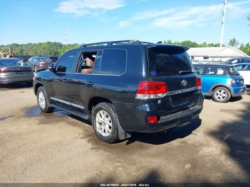Toyota Land Cruiser VII 2021 Toyota Land Cruiser 4WD 2021 5.7 Benzyna 381KM, zdjęcie 2