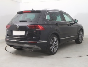 Volkswagen Tiguan II SUV 1.4 TSI 150KM 2017 VW Tiguan 1.4 TSI, DSG, Klima, Klimatronic, zdjęcie 4