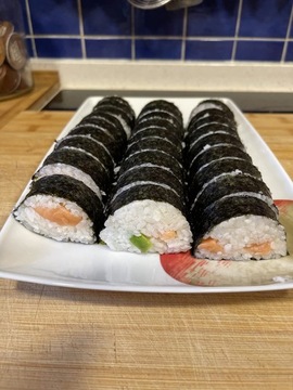 НАБОР ДЛЯ ПРИГОТОВЛЕНИЯ СУШИ, БАМБУКОВЫЙ КОВРИК, РОЛЛ, НОЖ, ПАЛОЧКИ ДЛЯ ЕДЫ, ШПАТКА