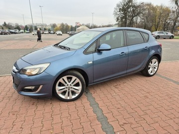 Opel Astra J Hatchback 5d 1.4 Twinport ECOTEC 100KM 2012 Opel Astra Oryginał Bezwypadkowy I Właścicie, zdjęcie 2