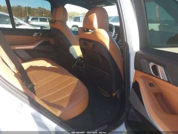 BMW X5 G05 2021 BMW X5 3.0 V6 benzyna 340KM 4X4 M-Pakiet od ubezpieczyciela 3.0 Benzyna, zdjęcie 5
