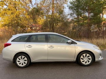 Toyota Auris II Touring Sports Facelifting 1.4 D-4D 90KM 2015 Toyota Auris Toyota Auris 1.4d Salon Polska Super Stan Kamera Cofania 1.4, zdjęcie 6