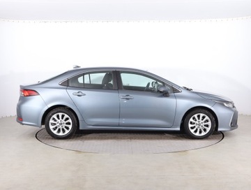 Toyota Corolla XII Sedan 1.6 Valvematic Dual VVT-i 132KM 2019 Toyota Corolla 1.6 Valvematic, Salon Polska, zdjęcie 4