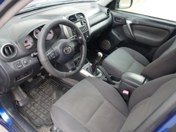 Toyota RAV4 II 2.0 16V D-4D 116KM 2005 Toyota RAV-4 2.0D4D116KM/4X4/Długie Opłaty, zdjęcie 11