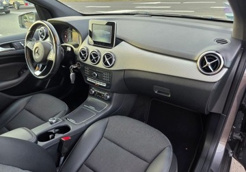 Mercedes Klasa B W246 Sports Tourer 200 BlueEFFICIENCY 156KM 2015 Mercedes-Benz Klasa B 1.6Benzynaniski przebiegZarejestrowana w Polsce 1.6, zdjęcie 9