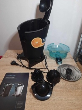 Соковыжималка для цитрусовых Cecotec Essentialvita Hyden 600 black мощностью 600 Вт