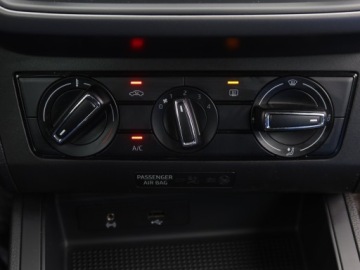 Seat Ibiza IV Hatchback 5d Facelifting 1.0 EcoTSI 95KM 2017 Seat Ibiza 1.0 TSI, Salon Polska, Serwis ASO, zdjęcie 12