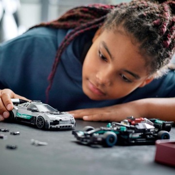 LEGO Speed ​​​​Champions 76909 Mercedes-AMG ONE и F1