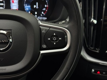 Volvo XC60 II 2021 Volvo XC 60 B4 Momentum PRO / 1 właściciel / Salon, zdjęcie 21