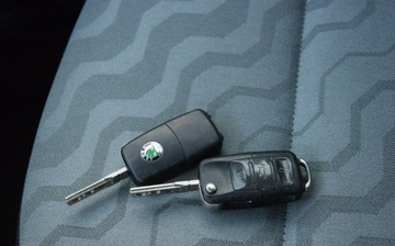 Skoda Fabia II Hatchback 1.4 i 16V 85KM 2007 Skoda Fabia 1.4 MPI Klima Tempomat Sprowadzony 160 Tys. KM Oplacony, zdjęcie 32