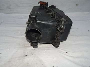 POUZDRO FILTRU PALIVA TOYOTA COROLLA VERSO 1.6 1.8 01-04 17701-22100