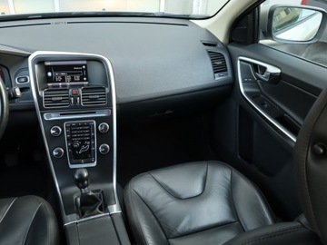 Volvo XC60 I SUV 2.0 D3 136KM 2013 Volvo XC60 D3, Skóra, Navi, Klima, Klimatronic, zdjęcie 7