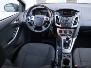 Ford Focus III Hatchback 5d facelifting 1.0 EcoBoost 125KM 2014 Ford Focus 1.0 EcoBoost, Salon Polska, zdjęcie 6