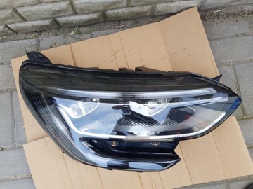 LAMPA PRAWA PRAWY R PRZÓD PRZEDNIA RENAULT MEGANE 4 IV